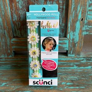 Scunci Daisy Hollywood Roll Hairband for Kids New in Box